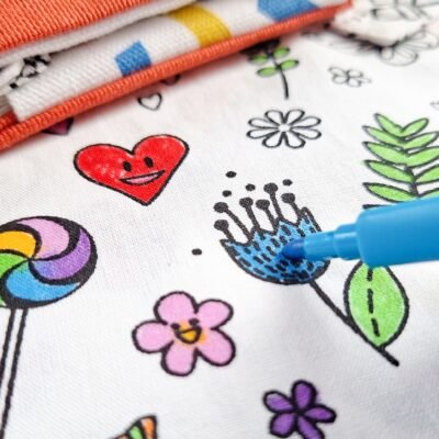 Foglio in tessuti da colorare con pennarelli lavabili