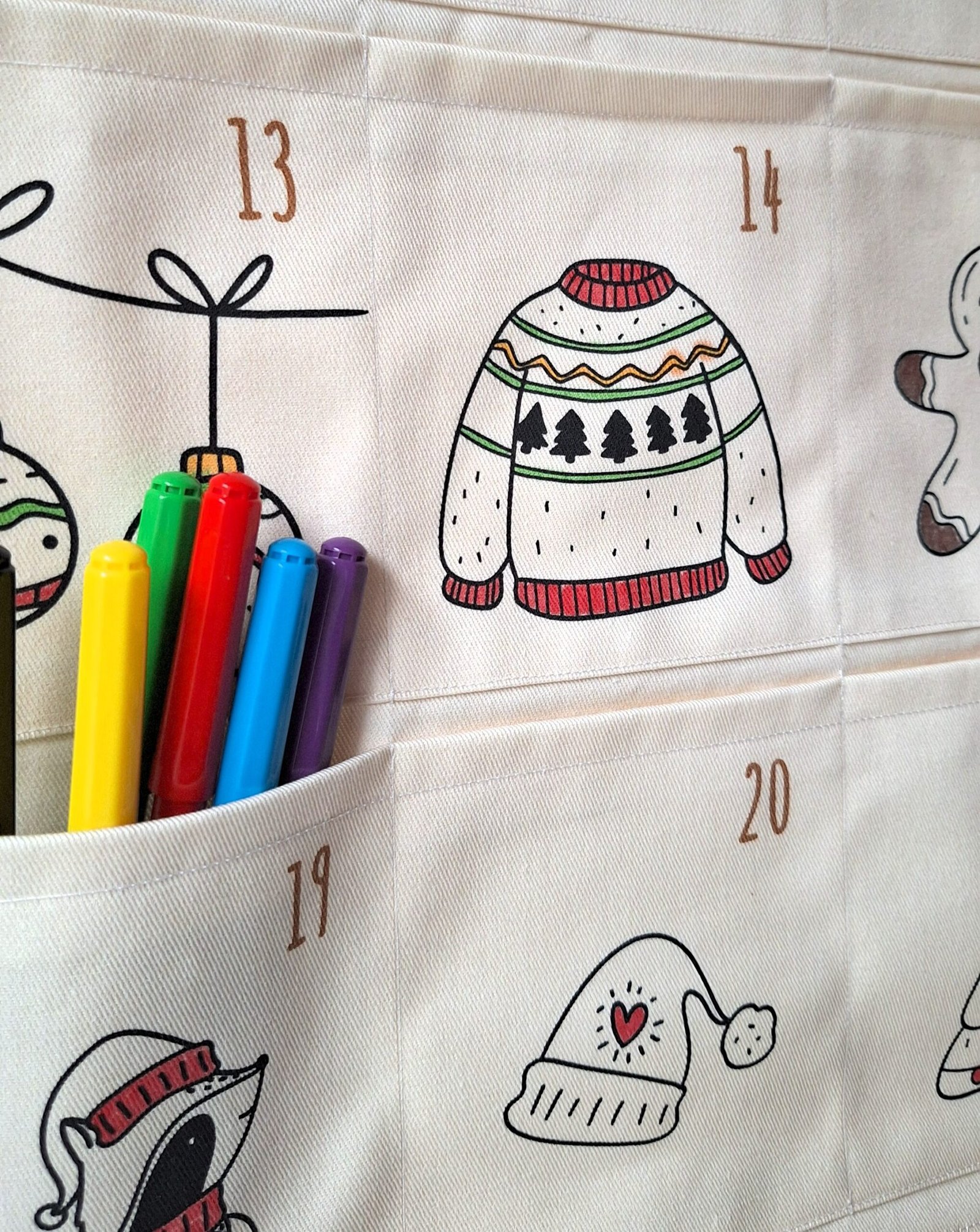 Calendario dell'Avvento da colorato con pennarelli