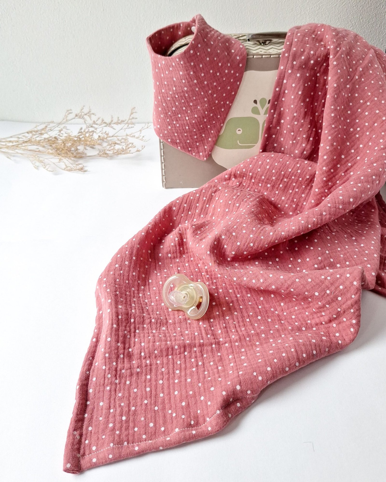 Set nascita in mussola rosa